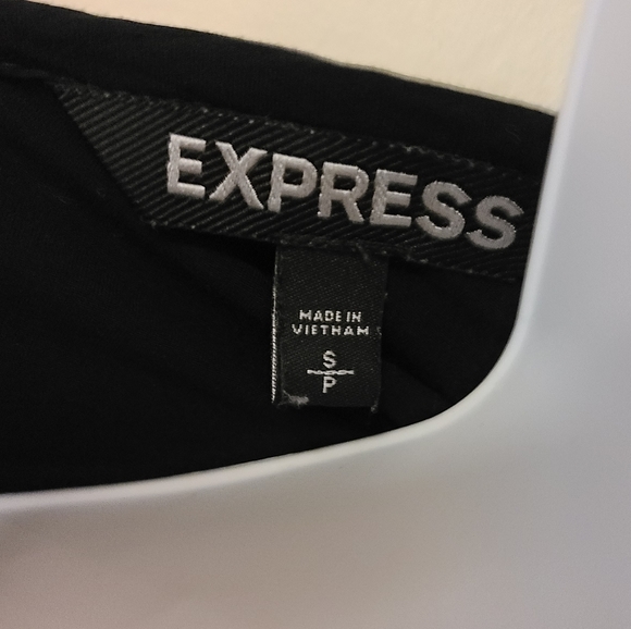 Express Top - Picture 3 of 5